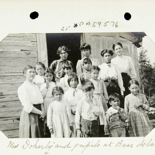 The Bear Island Day School, Anishnaabeg Seasonal Migrations, and Nomadic Colonialism,&nbsp;1903-1951